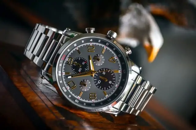Brand–Brand jam tangan
