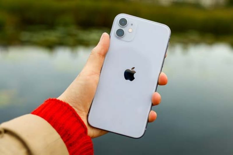 Review iPhone 11 di Tahun 2025